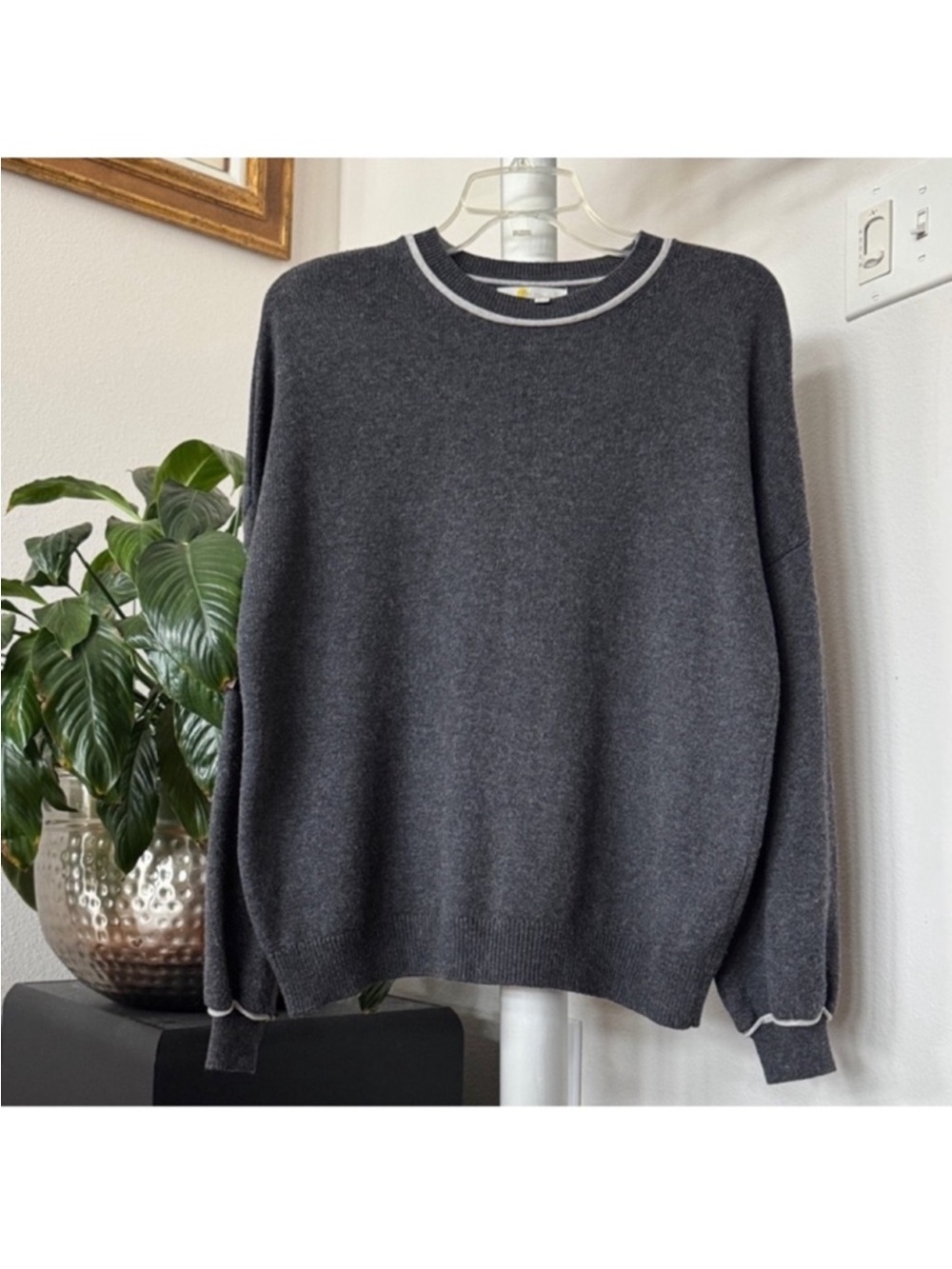 Boden Knit Sweater Sz 6/M Crewneck Gray soft